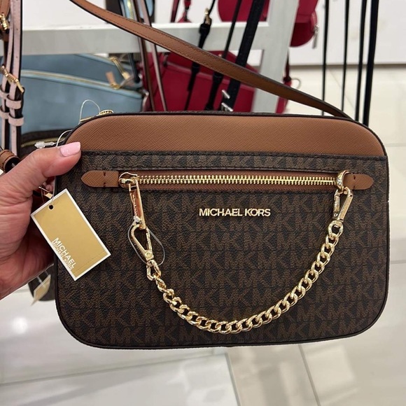 Michael Kors East West with Chain - Picture 1 of 5